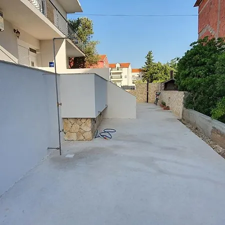 Apartman With A Parking Space Pirovac, Sibenik - 19931