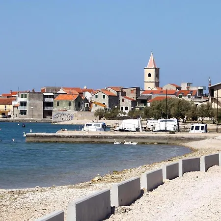 With A Parking Space Pirovac, Sibenik - 19931 피로바츠