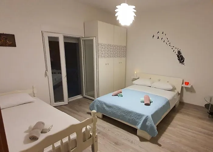 With A Parking Space Pirovac, Sibenik - 19931 Apartman Pirovac