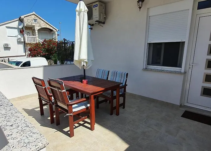 With A Parking Space Pirovac, Sibenik - 19931 Pirovac