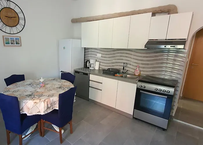 Apartman With A Parking Space Pirovac, Sibenik - 19931